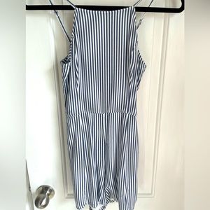 🛍️ Cute A&F Romper 🛍️